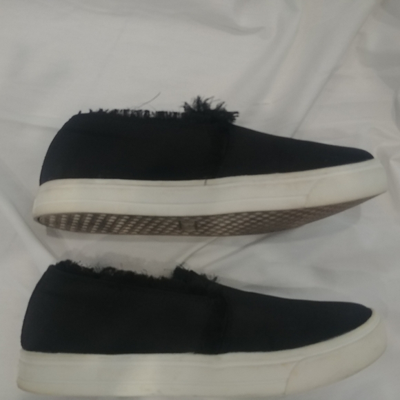 LFL Sneakers Slip On Loafers Black Satin Fringe Raw Hem Memory Foam 8 Kaitlyn - Picture 11 of 11